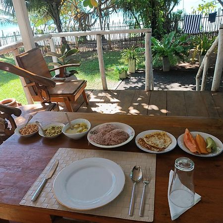 Beach House Kalukatiya - Family Villa, Seaview Room, Garden Room Dikwella Exterior foto