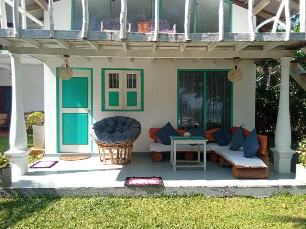 Beach House Kalukatiya - Family Villa, Seaview Room, Garden Room Dikwella Exterior foto