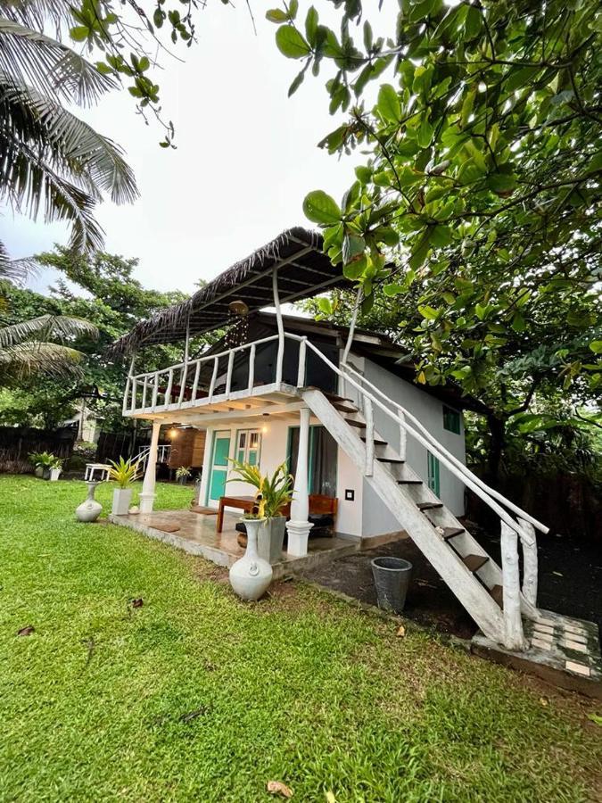 Beach House Kalukatiya - Family Villa, Seaview Room, Garden Room Dikwella Exterior foto