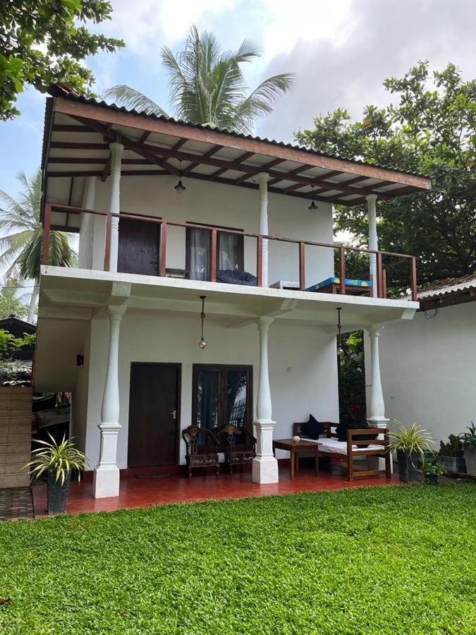 Beach House Kalukatiya - Family Villa, Seaview Room, Garden Room Dikwella Exterior foto